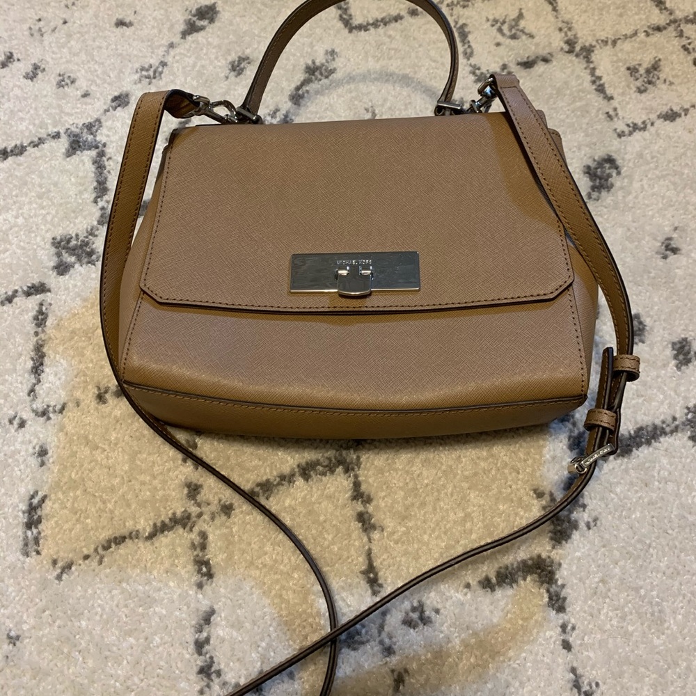 Micheal Kors Crossbody